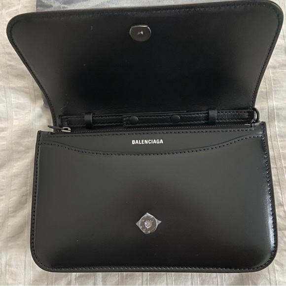 Balenciaga B bag wallet on chain - Picture 6 of 7